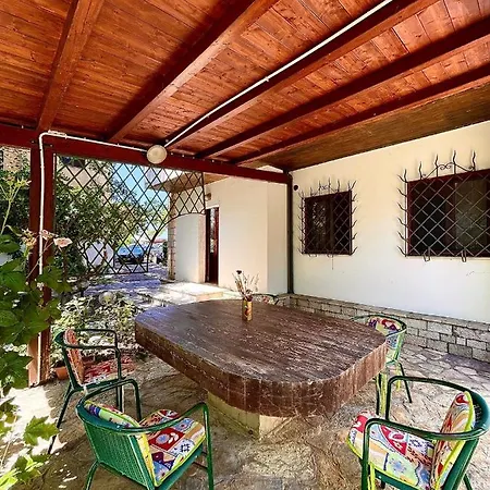 Guest house Stone Shengjin